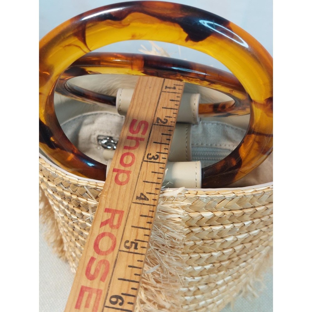 Summer Beach Bag Tuckernuck Woven Straw Tortoise Ring Handles Raffia Luxury - Picture 14 of 16